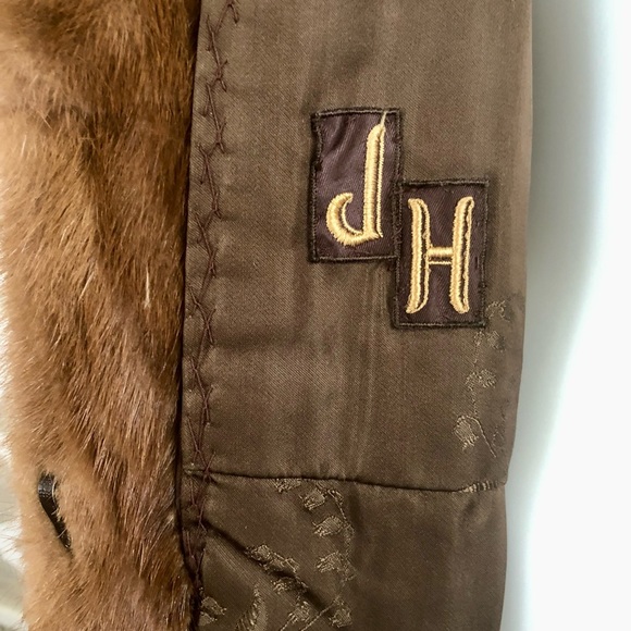 Selling as I already have two fur jackets and really…how many does one gal need? - Picture 11 of 14